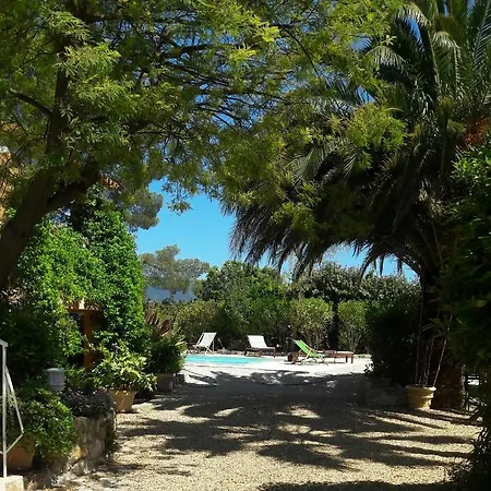 Guest house La Grenotte Au Castellet