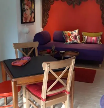 La Grenotte Au Castellet Guest house *